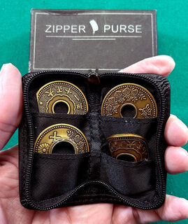 murph-zipper-purse-600.jpg